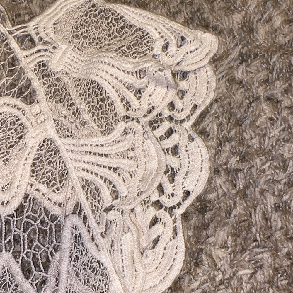 Net Laced - Picture 4 of 5